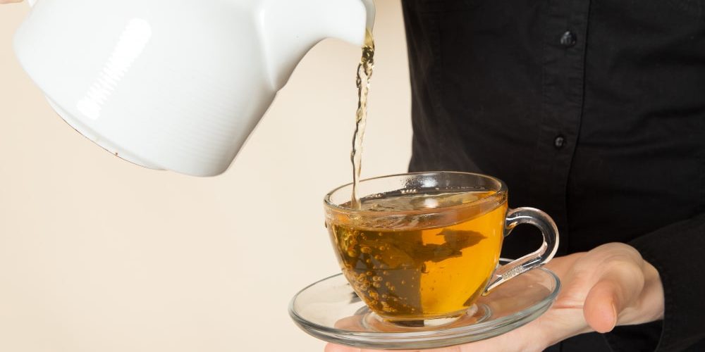 How to Prepare Green Tea for Headache Relief After Spine Surgery